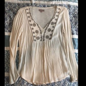 Lightweight long sleeve blouse!!